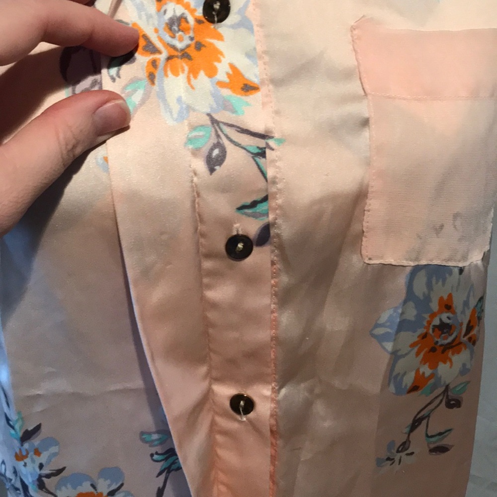 Tank top button down w sheer back - Picture 4 of 5